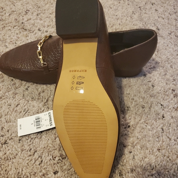Express Loafers Size 9 NWT - Picture 2 of 5